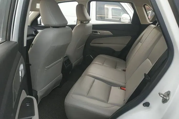 2017 BAIC Hyosow S5 1.3T 133HP L4 5MT,autocango,china used car exporter,china ev exporter,chinese used car exporter,chinese used ev exporter