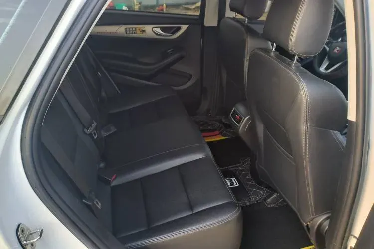 2017 Zotye SR7 1.5T 150HP L4 CVT,autocango,china used car exporter,china ev exporter,chinese used car exporter,chinese used ev exporter