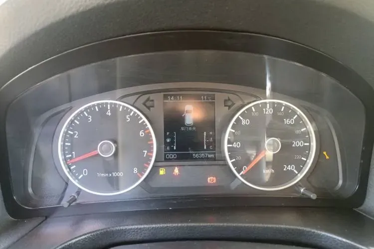 2015 Yema T70 1.8L 133HP L4 5MT,autocango,china used car exporter,china ev exporter,chinese used car exporter,chinese used ev exporter