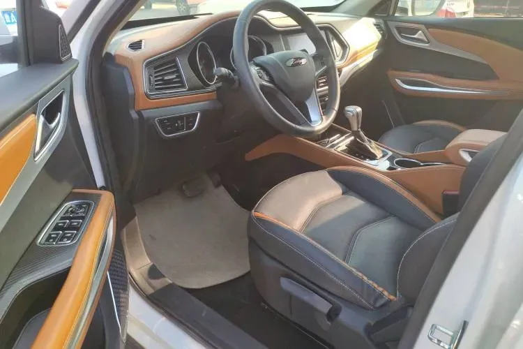 2017 Zotye T300 1.5T 144HP L4 CVT,autocango,china used car exporter,china ev exporter,chinese used car exporter,chinese used ev exporter