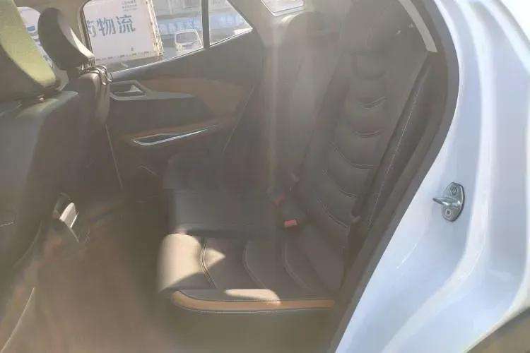 2017 Zotye T300 1.5T 144HP L4 CVT,autocango,china used car exporter,china ev exporter,chinese used car exporter,chinese used ev exporter