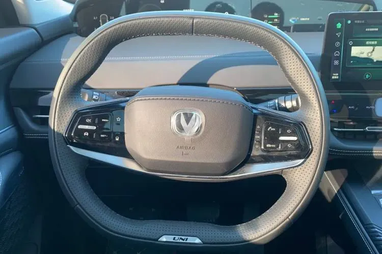 2023 ChangAn UNI-K iDD 1.5T 170HP L4 6TCT PHEV 28.39KWH,autocango,china used car exporter,china ev exporter,chinese used car exporter,chinese used ev exporter