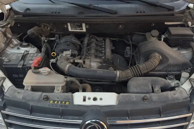 2016 DongFeng Fengon Fengon 330 1.5L 109HP L4 5MT,autocango,china used car exporter,china ev exporter,chinese used car exporter,chinese used ev exporter