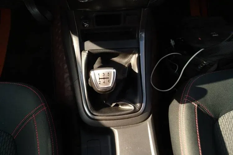 2021 Isuzu Taga 3.0T 143HP L4 5MT,autocango,china used car exporter,china ev exporter,chinese used car exporter,chinese used ev exporter