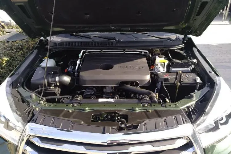 2021 Isuzu Taga 3.0T 143HP L4 5MT,autocango,china used car exporter,china ev exporter,chinese used car exporter,chinese used ev exporter