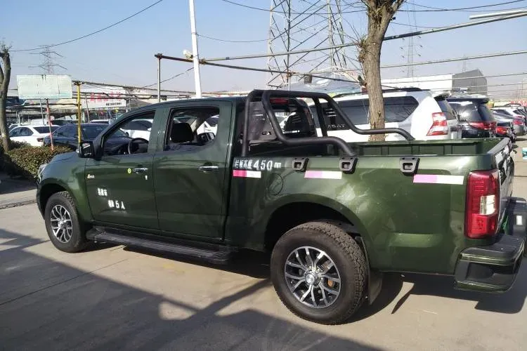 2021 Isuzu Taga 3.0T 143HP L4 5MT,autocango,china used car exporter,china ev exporter,chinese used car exporter,chinese used ev exporter