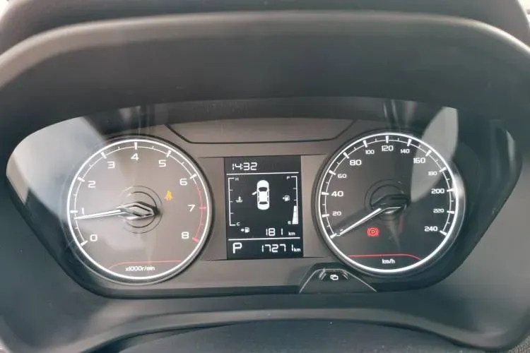 2021 Geely Vision X3 1.5L 109HP L4 CVT,autocango,china used car exporter,china ev exporter,chinese used car exporter,chinese used ev exporter