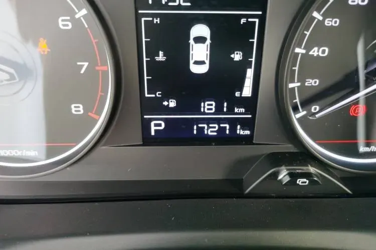 2021 Geely Vision X3 1.5L 109HP L4 CVT,autocango,china used car exporter,china ev exporter,chinese used car exporter,chinese used ev exporter