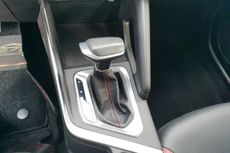 2021 Geely Vision X3 1.5L 109HP L4 CVT,autocango,china used car exporter,china ev exporter,chinese used car exporter,chinese used ev exporter