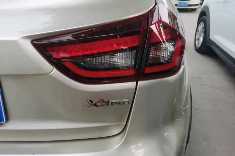 2021 Geely Vision X3 1.5L 109HP L4 CVT,autocango,china used car exporter,china ev exporter,chinese used car exporter,chinese used ev exporter