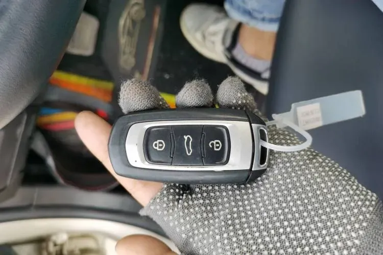 2021 Geely Vision X3 1.5L 109HP L4 CVT,autocango,china used car exporter,china ev exporter,chinese used car exporter,chinese used ev exporter