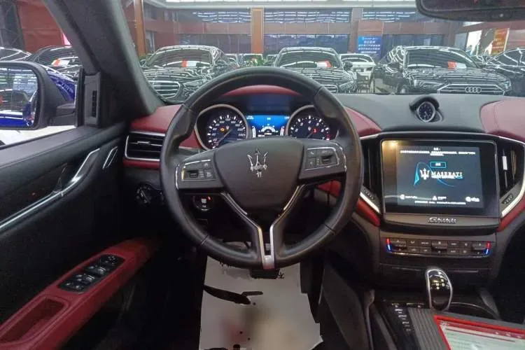 2023 Maserati MC20 3.0T 630HP V6 8DCT,autocango,china used car exporter,china ev exporter,chinese used car exporter,chinese used ev exporter