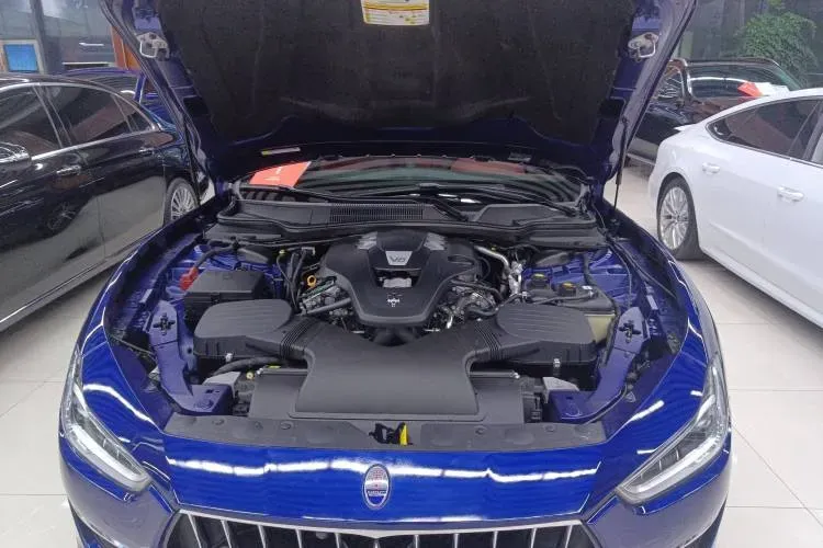 2023 Maserati MC20 3.0T 630HP V6 8DCT,autocango,china used car exporter,china ev exporter,chinese used car exporter,chinese used ev exporter