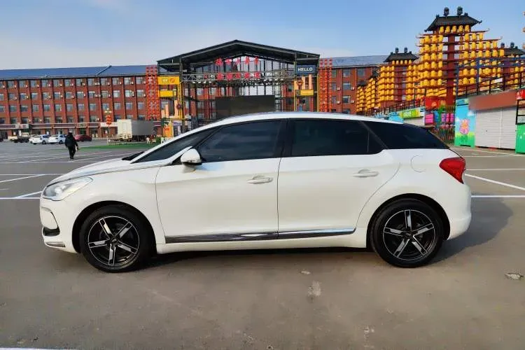 2013 DS 5 1.6T 163HP L4 6AT,autocango,china used car exporter,china ev exporter,chinese used car exporter,chinese used ev exporter