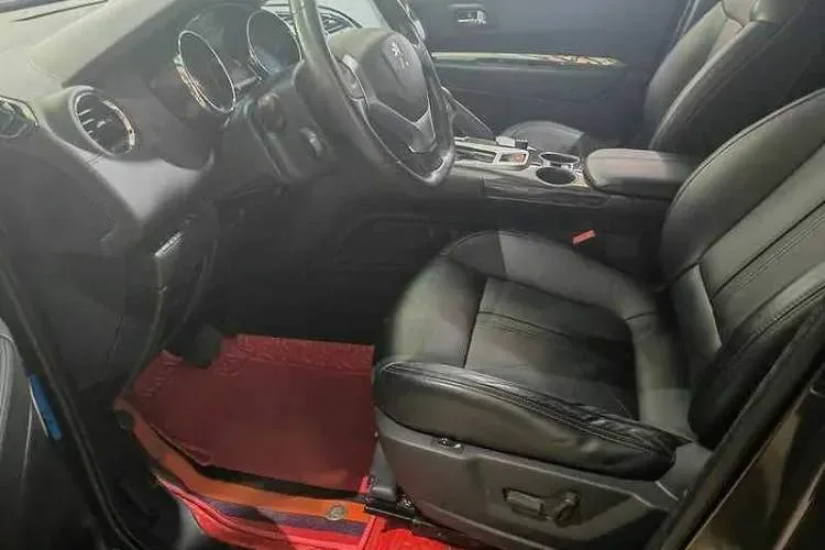 2013 Peugeot 3008 2.0L 147HP L4 6AT,autocango,china used car exporter,china ev exporter,chinese used car exporter,chinese used ev exporter