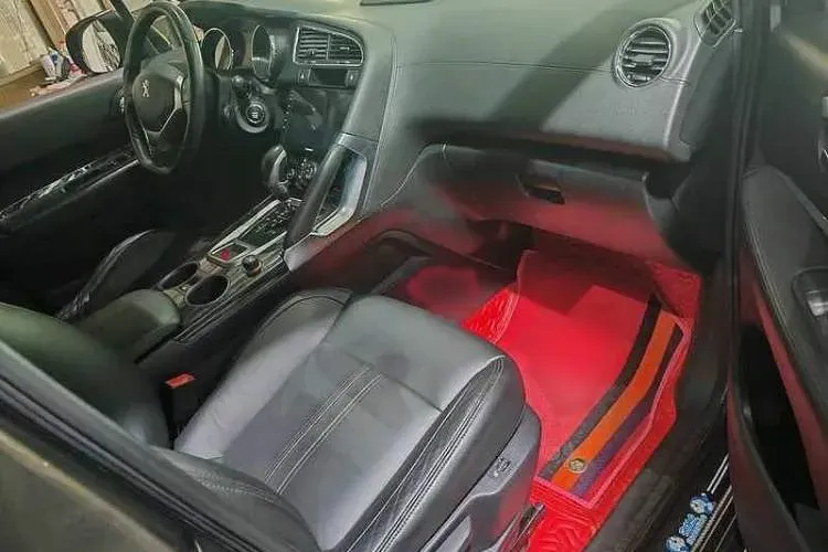 2013 Peugeot 3008 2.0L 147HP L4 6AT,autocango,china used car exporter,china ev exporter,chinese used car exporter,chinese used ev exporter