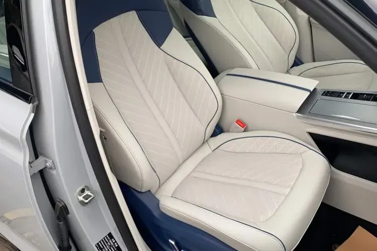 2022 Roewe Whale 2.0T 231HP L4 8AT,autocango,china used car exporter,china ev exporter,chinese used car exporter,chinese used ev exporter