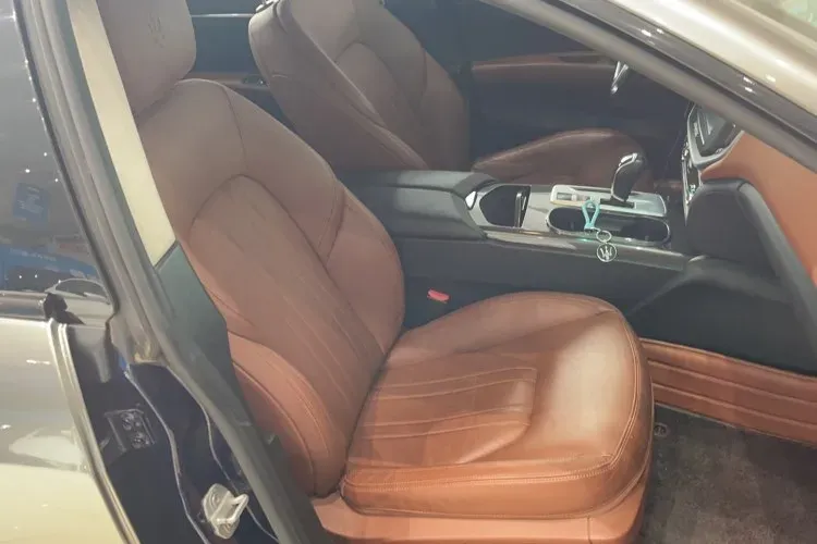 2020 Maserati MC20 3.0T 630HP V6 8DCT,autocango,china used car exporter,china ev exporter,chinese used car exporter,chinese used ev exporter