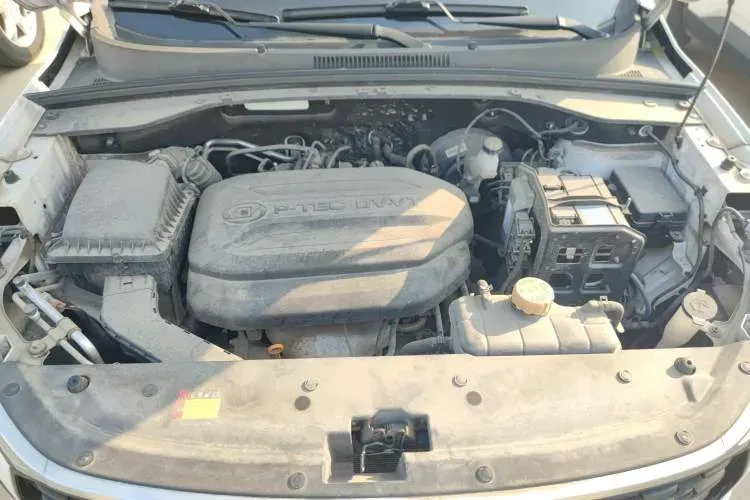 2020 BaoJun RS-3 1.5L 99HP L4 6MT,autocango,china used car exporter,china ev exporter,chinese used car exporter,chinese used ev exporter