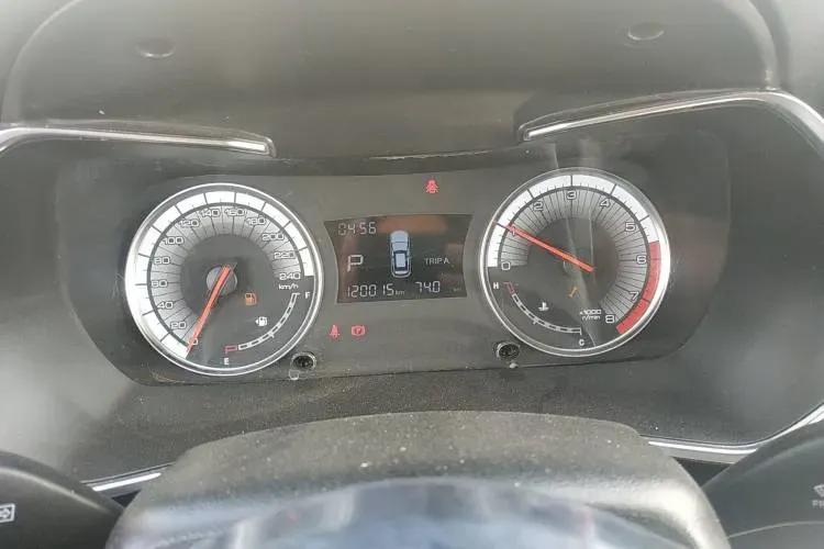 2018 Zotye T500 1.5T 156HP L4 6AT,autocango,china used car exporter,china ev exporter,chinese used car exporter,chinese used ev exporter