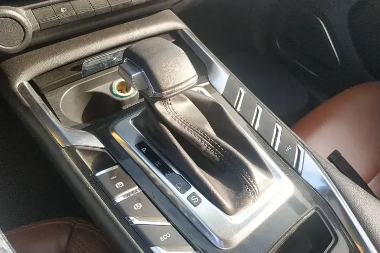 2018 Zotye T500 1.5T 156HP L4 6AT,autocango,china used car exporter,china ev exporter,chinese used car exporter,chinese used ev exporter