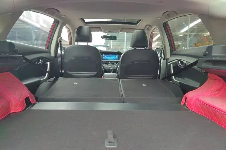 2018 Venucia T90 2.0L 144HP L4 CVT,autocango,china used car exporter,china ev exporter,chinese used car exporter,chinese used ev exporter