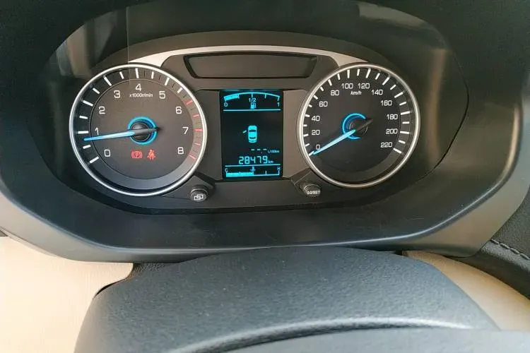 2015 Enranger 737 1.5L 113HP L4 5MT,autocango,china used car exporter,china ev exporter,chinese used car exporter,chinese used ev exporter