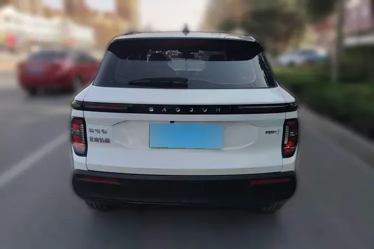 2020 BaoJun RS-3 1.5L 99HP L4 6MT,autocango,china used car exporter,china ev exporter,chinese used car exporter,chinese used ev exporter