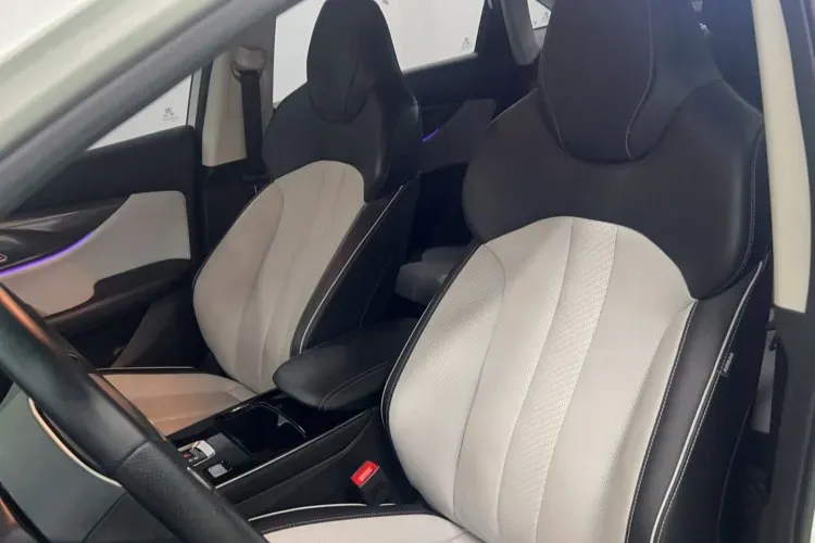 2021 BeiJing Auto EU5 Plus BEV 49.6KWH,autocango,china used car exporter,china ev exporter,chinese used car exporter,chinese used ev exporter