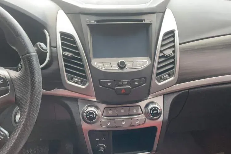 2014 SsangYong Korando 2.0L 149HP L4 6AT,autocango,china used car exporter,china ev exporter,chinese used car exporter,chinese used ev exporter
