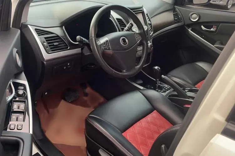 2014 SsangYong Korando 2.0L 149HP L4 6AT,autocango,china used car exporter,china ev exporter,chinese used car exporter,chinese used ev exporter