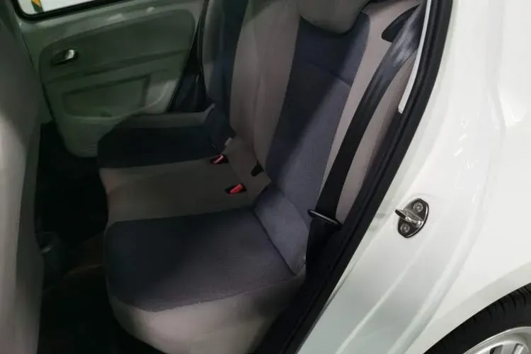 2015 Volkswagen up! 1.0L 75HP L3 5AMT,autocango,china used car exporter,china ev exporter,chinese used car exporter,chinese used ev exporter