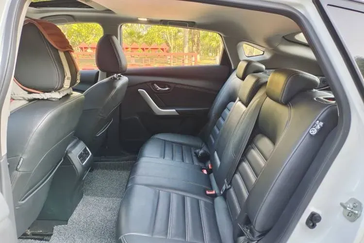 2017 Venucia T90 2.0L 144HP L4 CVT,autocango,china used car exporter,china ev exporter,chinese used car exporter,chinese used ev exporter