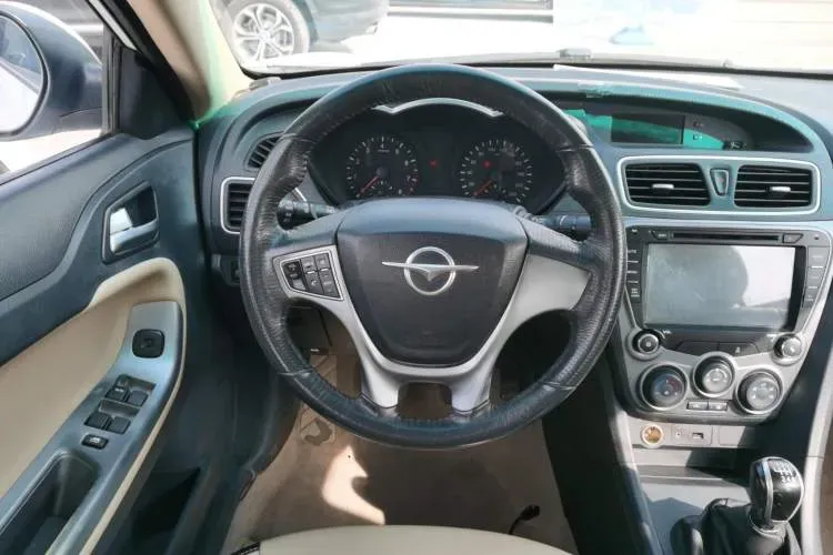 2015 HaiMa Family 1.6L 125HP L4 6MT,autocango,china used car exporter,china ev exporter,chinese used car exporter,chinese used ev exporter