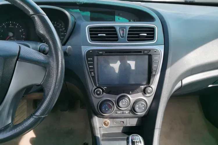 2015 HaiMa Family 1.6L 125HP L4 6MT,autocango,china used car exporter,china ev exporter,chinese used car exporter,chinese used ev exporter