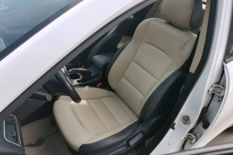 2015 HaiMa Family 1.6L 125HP L4 6MT,autocango,china used car exporter,china ev exporter,chinese used car exporter,chinese used ev exporter