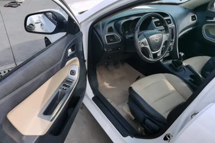 2015 HaiMa Family 1.6L 125HP L4 6MT,autocango,china used car exporter,china ev exporter,chinese used car exporter,chinese used ev exporter