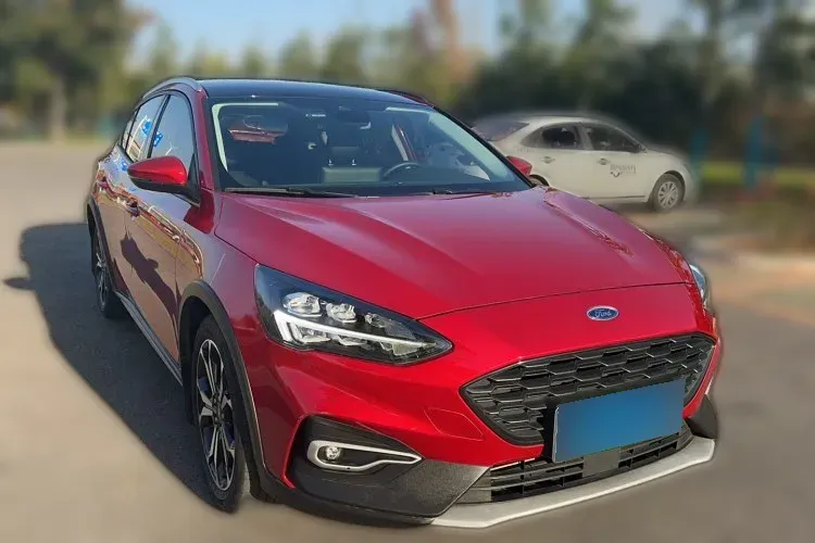 2020 Ford Focus Active 1.5T 174HP L3 8AT,autocango,china used car exporter,china ev exporter,chinese used car exporter,chinese used ev exporter