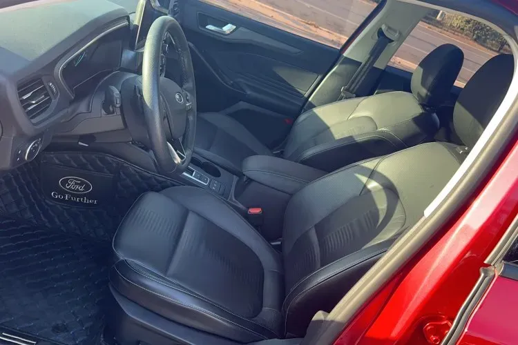 2020 Ford Focus Active 1.5T 174HP L3 8AT,autocango,china used car exporter,china ev exporter,chinese used car exporter,chinese used ev exporter