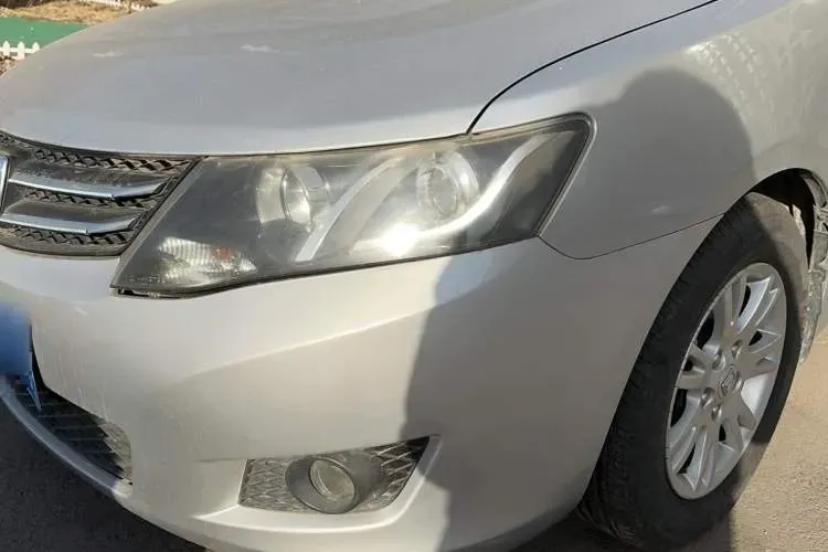 2013 Zotye Z300 1.6L 122HP L4 4AT,autocango,china used car exporter,china ev exporter,chinese used car exporter,chinese used ev exporter