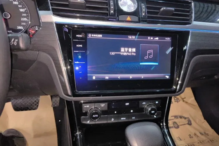 2018 Volkswagen Phideon 2.0T 224HP L4 7DCT,autocango,china used car exporter,china ev exporter,chinese used car exporter,chinese used ev exporter