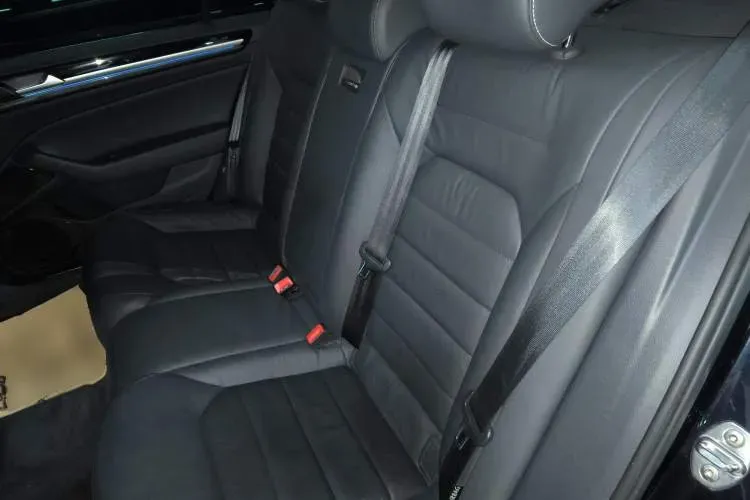 2018 Volkswagen Phideon 2.0T 224HP L4 7DCT,autocango,china used car exporter,china ev exporter,chinese used car exporter,chinese used ev exporter