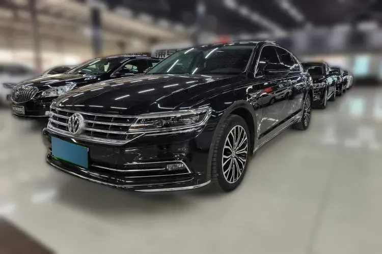 2018 Volkswagen Phideon 2.0T 224HP L4 7DCT,autocango,china used car exporter,china ev exporter,chinese used car exporter,chinese used ev exporter
