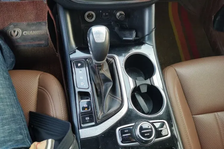 2017 ChangAn CS95 2.0T 233HP L4 6AT,autocango,china used car exporter,china ev exporter,chinese used car exporter,chinese used ev exporter