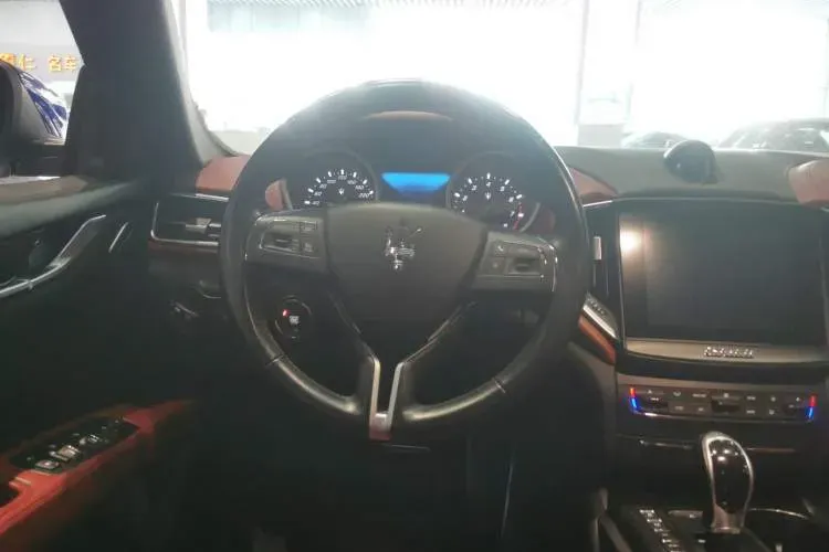 2020 Maserati MC20 3.0T 630HP V6 8DCT,autocango,china used car exporter,china ev exporter,chinese used car exporter,chinese used ev exporter