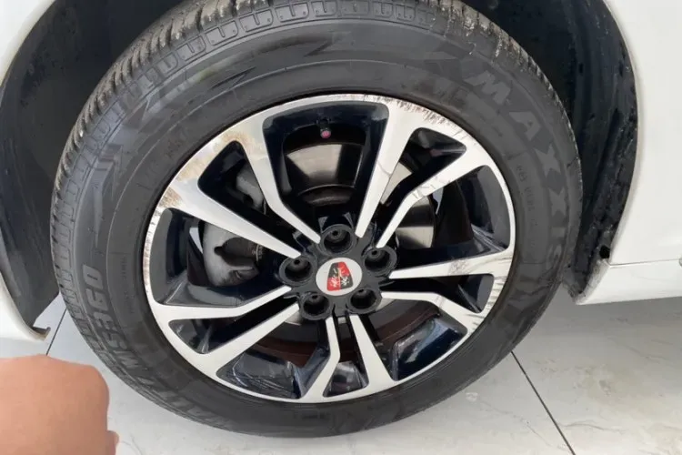 2016 Roewe e550 1.5L 109HP L4 2AT PHEV 12KWH,autocango,china used car exporter,china ev exporter,chinese used car exporter,chinese used ev exporter