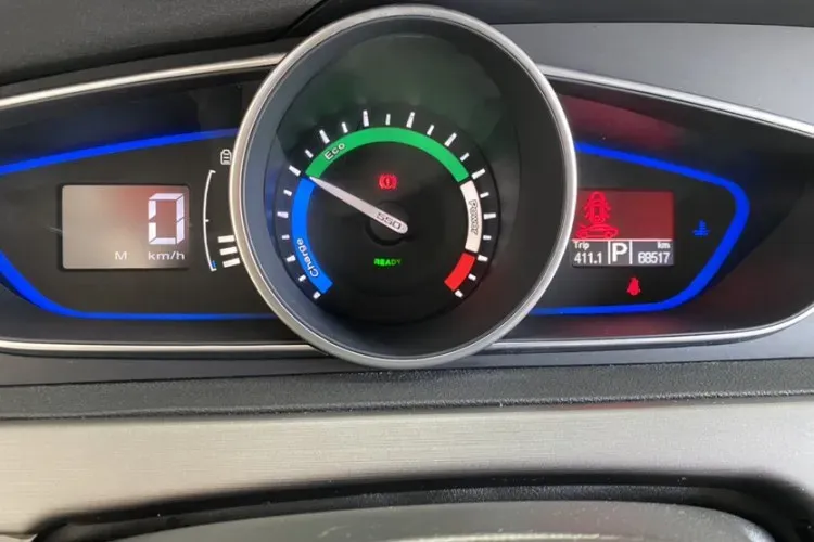 2016 Roewe e550 1.5L 109HP L4 2AT PHEV 12KWH,autocango,china used car exporter,china ev exporter,chinese used car exporter,chinese used ev exporter