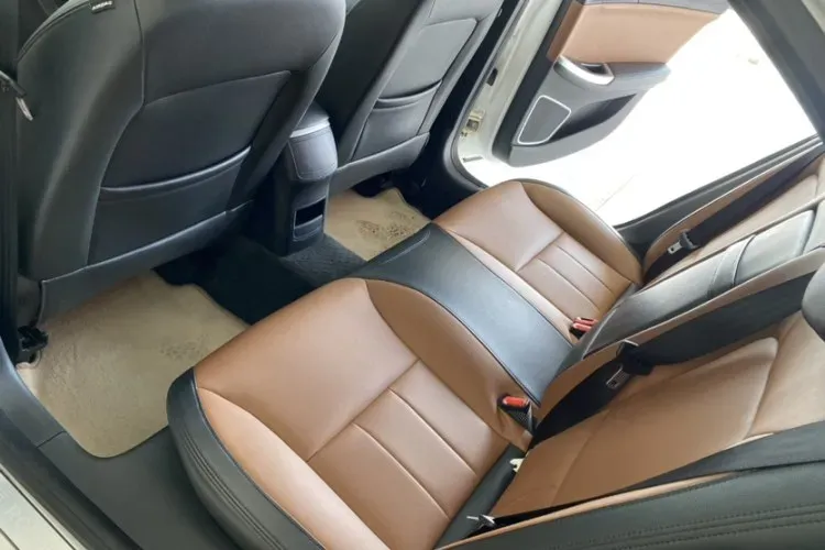 2016 Roewe e550 1.5L 109HP L4 2AT PHEV 12KWH,autocango,china used car exporter,china ev exporter,chinese used car exporter,chinese used ev exporter