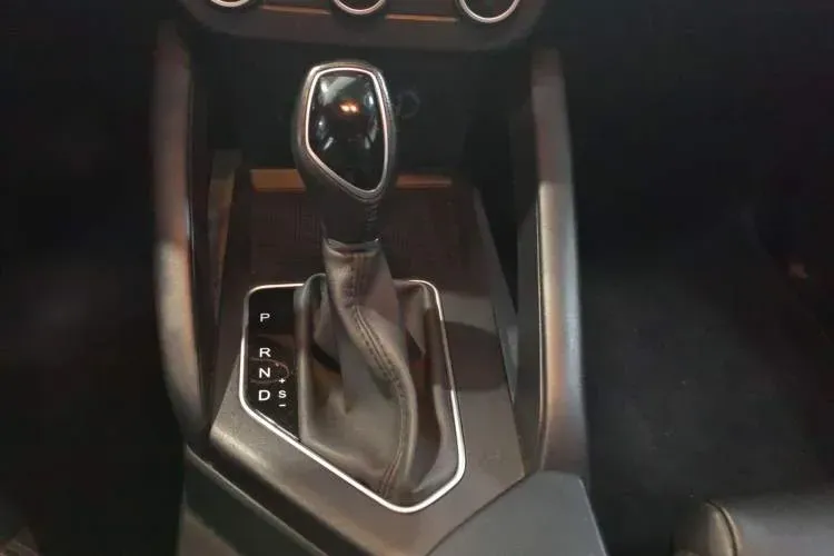 2022 DongFeng Fengon Fengon 500 1.5L 116HP L4 CVT,autocango,china used car exporter,china ev exporter,chinese used car exporter,chinese used ev exporter