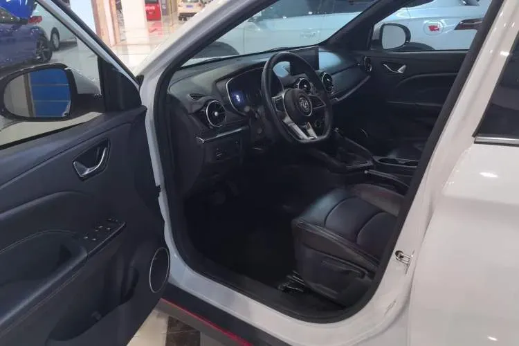 2022 DongFeng Fengon Fengon 500 1.5L 116HP L4 CVT,autocango,china used car exporter,china ev exporter,chinese used car exporter,chinese used ev exporter